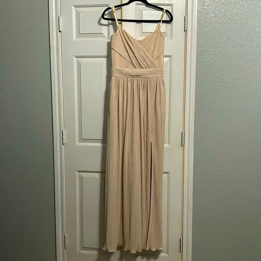 Semiformal Cream Dress With Gold Fleck